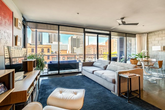 property at 225 N 4th St