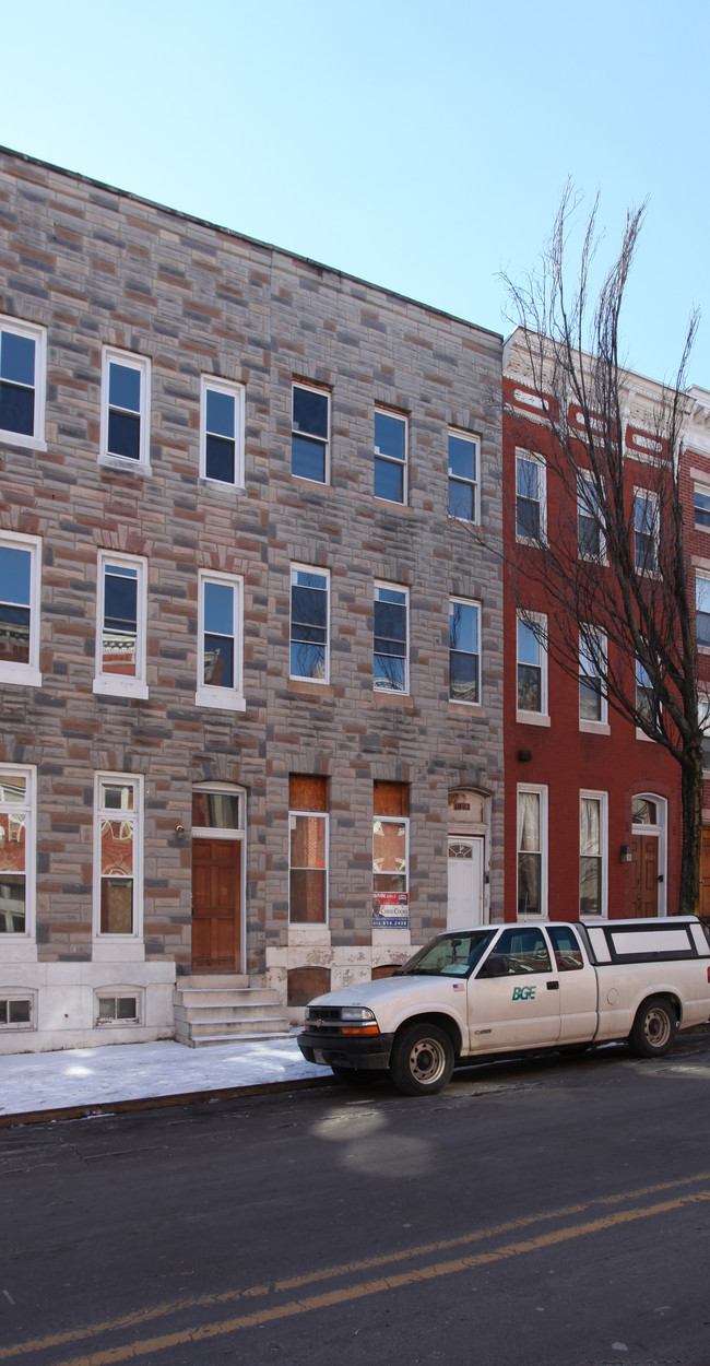 1021 Edmondson Ave in Baltimore, MD - Building Photo - Building Photo