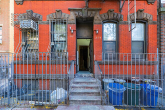 354 S 4th St in Brooklyn, NY - Building Photo - Building Photo