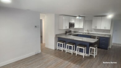 549 Martha Dr in Daytona Beach, FL - Building Photo - Building Photo