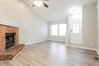 5722 Pilgrim Dr in Indianapolis, IN - Building Photo - Building Photo