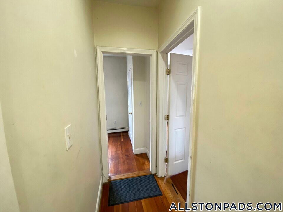 15 Linden St in Boston, MA - Building Photo