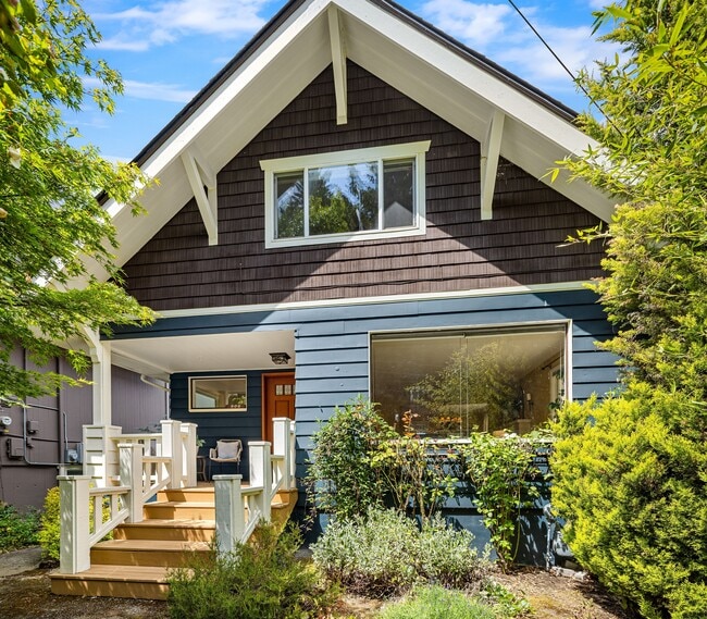 806 N 59th St in Seattle, WA - Building Photo - Building Photo