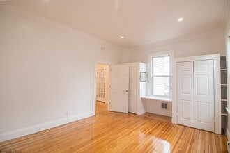 74 Burnett Ave, Unit 1 in Maplewood, NJ - Foto de edificio - Building Photo