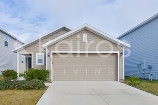 4455 SW 85 Ln in Liberty Triangle, FL - Building Photo