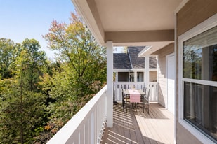 14313 Climbing Rose Way, Unit 305 in Centreville, VA - Building Photo