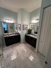 184 W Bay Cedar Cir in Jupiter, FL - Foto de edificio - Building Photo