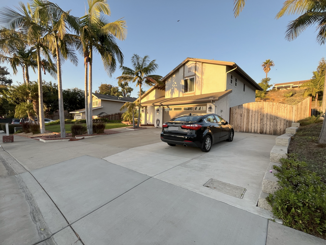 3624 Pontiac Dr in Carlsbad, CA - Building Photo - Building Photo