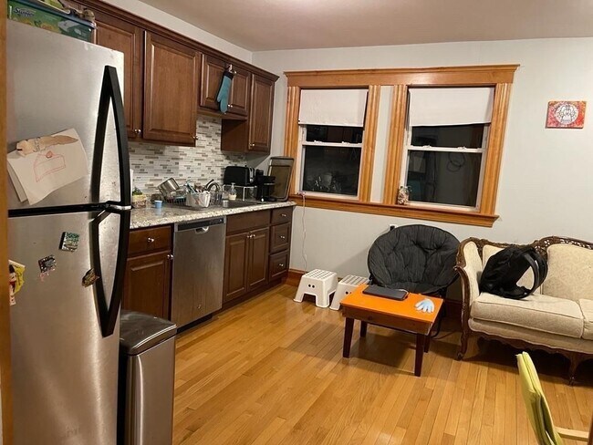 53 Westmount Ave, Unit 2 in Boston, MA - Building Photo - Building Photo