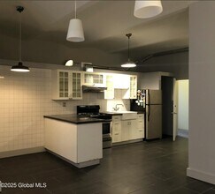 53 3rd St in Troy, NY - Building Photo - Building Photo