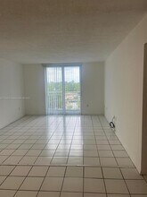 1251 NE 108th St, Unit 504 in Miami, FL - Building Photo - Building Photo