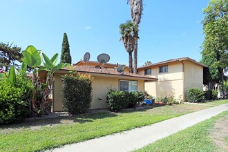 12061 Laguna St in Garden Grove, CA - Building Photo - Building Photo