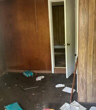 1009 Ernest St in Sauget, IL - Building Photo - Building Photo