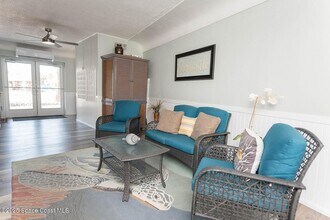 1273 Jimmy Buffett Mem Hwy in Satellite Beach, FL - Building Photo - Building Photo