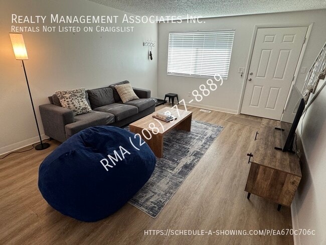 property at 2277 S Pond St