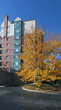 Elmhurst Place Apartments in Elmhurst, IL - Building Photo - Building Photo