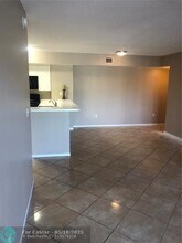 2620 S University Dr in Davie, FL - Building Photo - Building Photo