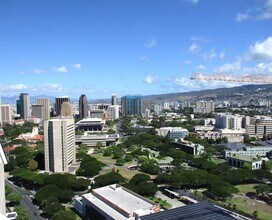 801 S King St in Honolulu, HI - Building Photo - Building Photo