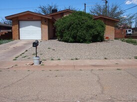 Conveniently Located Corner Lot Home! in Alamogordo, NM - Building Photo