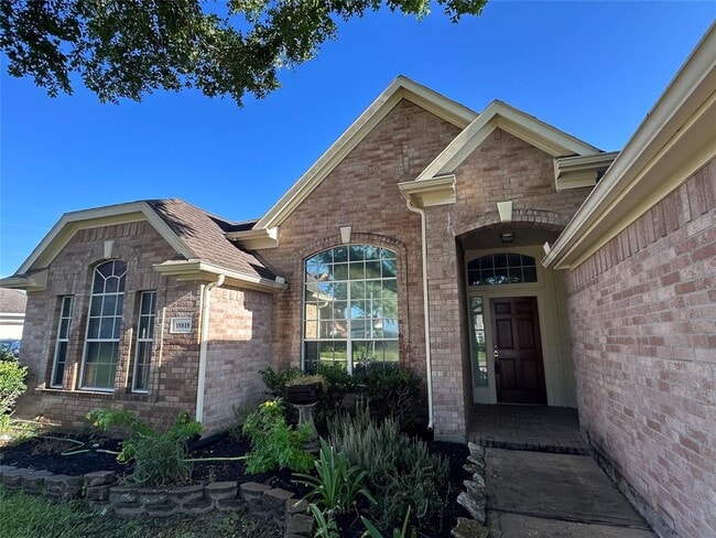 property at 18818 Harbor Key Cir