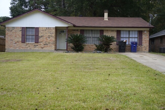 property at 9005 Cedar Hill Ln