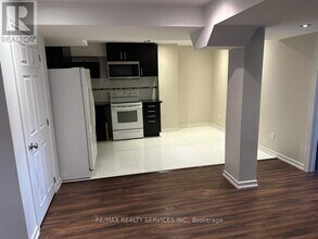 339 Edenbrook Hill Dr in Brampton, ON - Building Photo - Building Photo