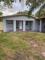 2122 NW 5th St in Pompano Beach, FL - Building Photo