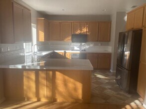 2543 Ellen Ln in Santa Maria, CA - Building Photo - Building Photo