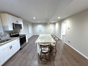 33 1/2 Oak St in Johnson City, NY - Building Photo - Building Photo