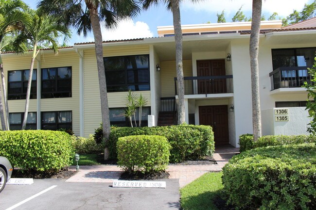 6748 Willow Wood Dr-Unit -1306 in Boca Raton, FL - Foto de edificio - Building Photo