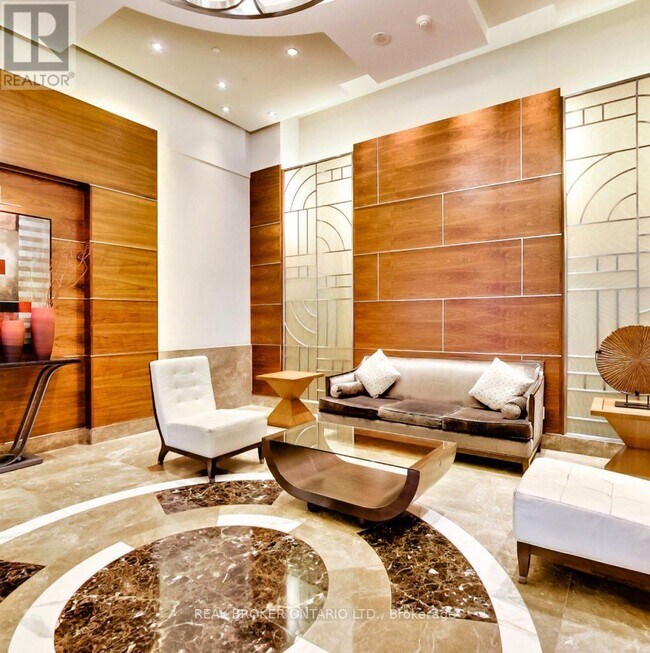 761 Bay St. in Toronto, ON - Building Photo - Building Photo