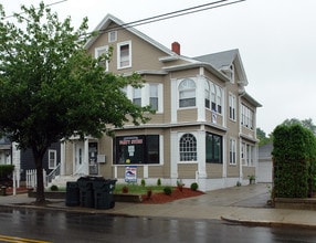 187-189 Academy Ave in Providence, RI - Foto de edificio - Building Photo