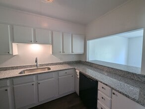 207 S Poplar St in Newport, AR - Building Photo - Building Photo