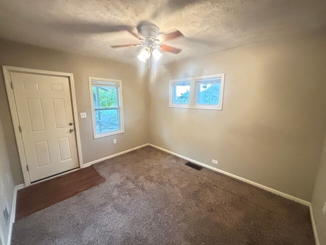 2712 5th Ave in Council Bluffs, IA - Building Photo - Building Photo