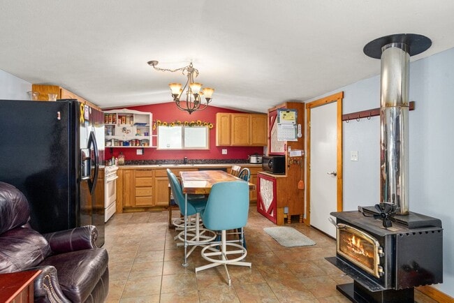 30450 Railroad St in Athol, ID - Building Photo - Building Photo