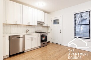 4500 N Ashland Ave in Chicago, IL - Building Photo