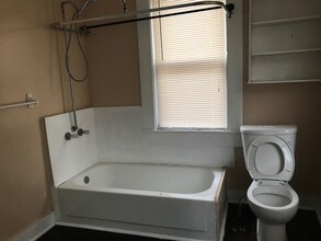 121 Daniel St in San Antonio, TX - Building Photo - Building Photo