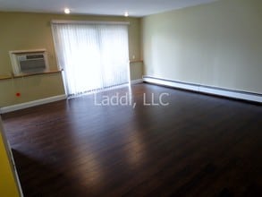 5 Fernview Ave, Unit one in North Andover, MA - Building Photo - Building Photo