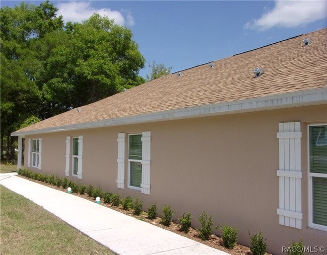 property at 1718 Tuttle St