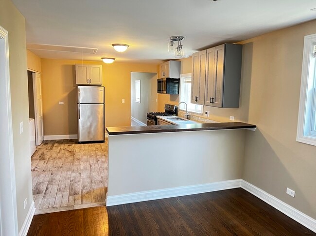 5328 W Leland Ave in Chicago, IL - Building Photo - Building Photo