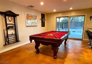 5243 S Placentia Pkwy in Las Vegas, NV - Building Photo - Building Photo