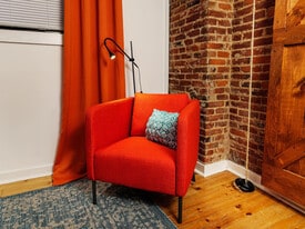 219 Vine St in Philadelphia, PA - Building Photo