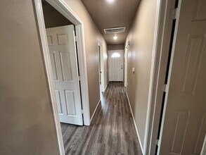 2914 E Cornell St in Lubbock, TX - Foto de edificio - Building Photo