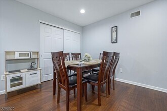 56 Maple Ln in Mount Arlington, NJ - Building Photo - Building Photo