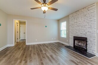 145 Lynn Dr in Clayton, NC - Building Photo - Building Photo