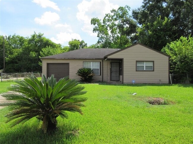 10601 Murr Way