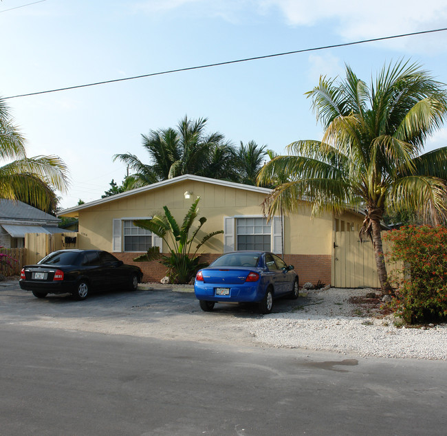 1106 SW 1st St in Fort Lauderdale, FL - Foto de edificio - Building Photo