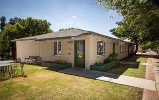 Catlin Court in Glendale, AZ - Building Photo