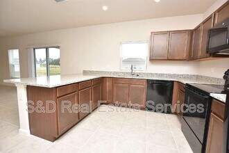 622 Manchester Path in Dundee, FL - Building Photo - Building Photo