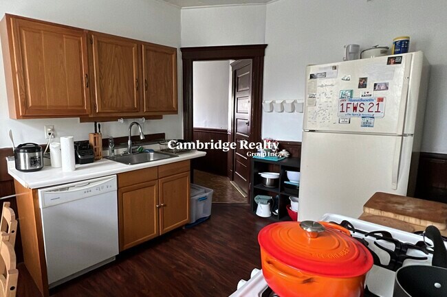 113 Columbia St, Unit 2B in Cambridge, MA - Foto de edificio - Building Photo